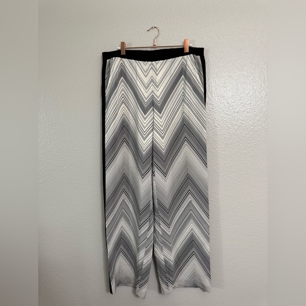 Trina Turk Chevron Patterned Black and White Pants